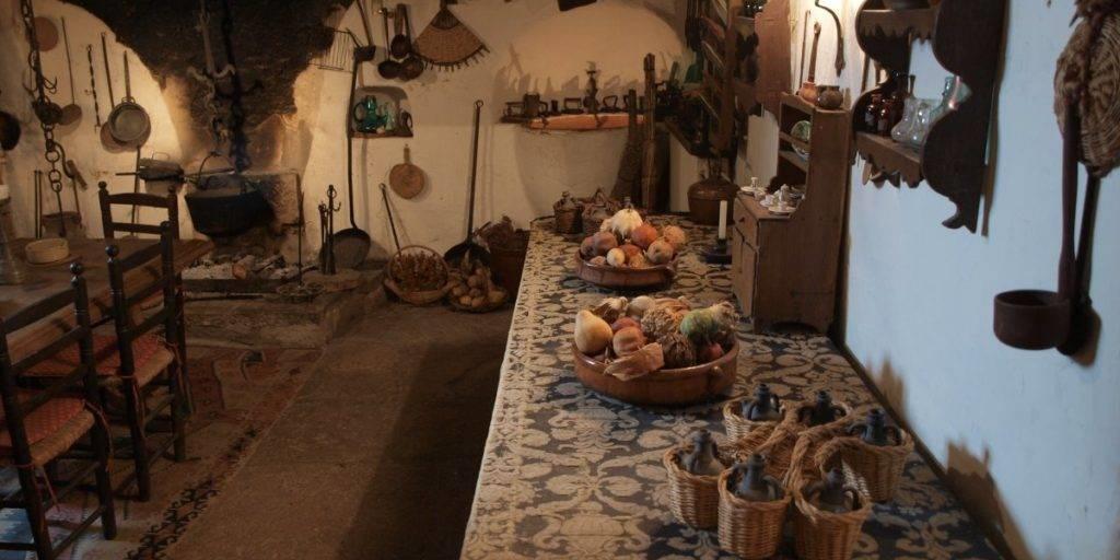 Antigua cocina del Castillo de Montsonís