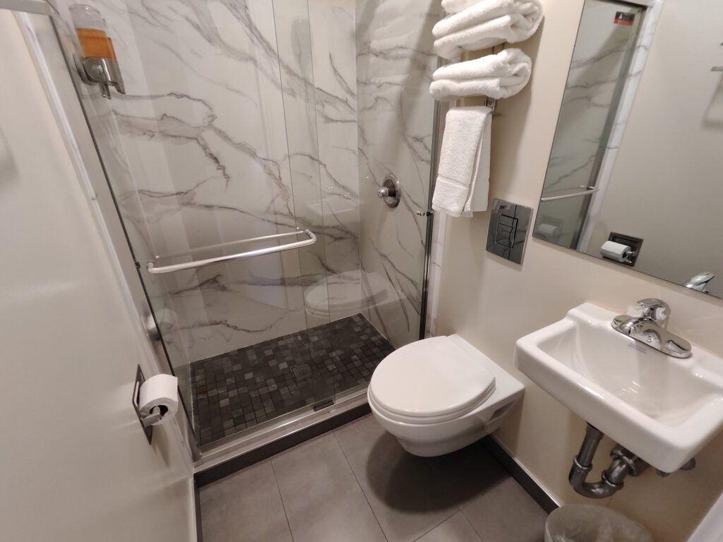 Baño de Casa Loma Hotel