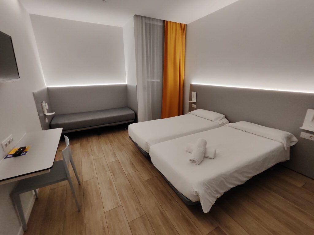 Albergue Centre Esplai - Hotel - Habitación