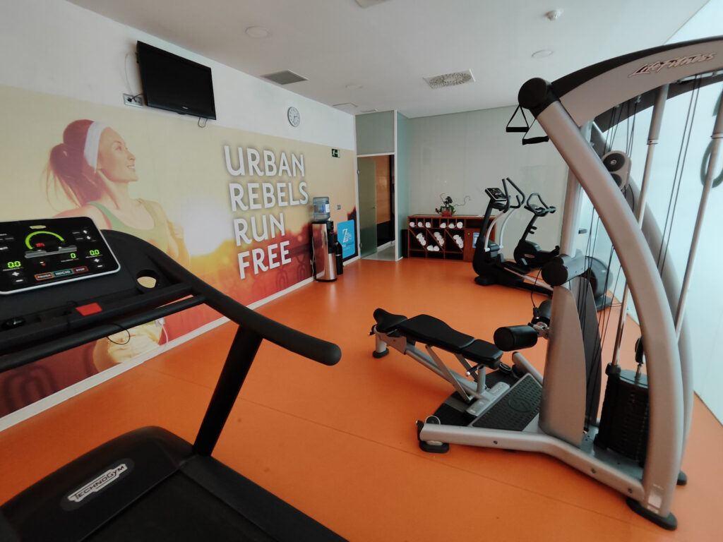 Gimnasio del hotel Zentral Ave