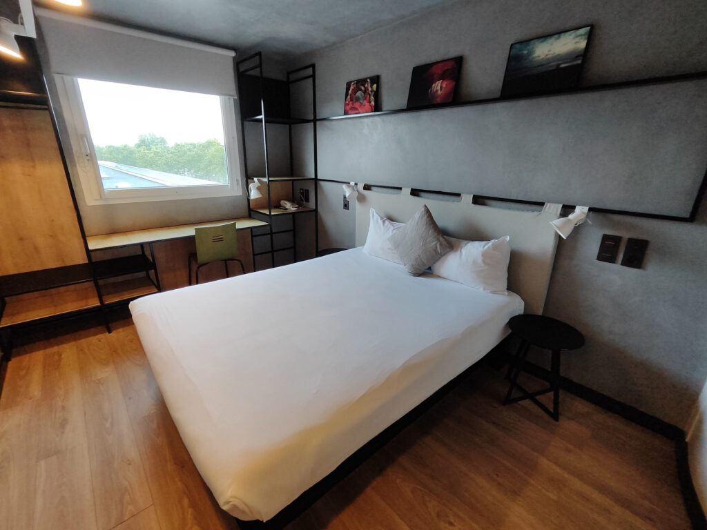 Habitación del ibis Barcelona Castelldefels