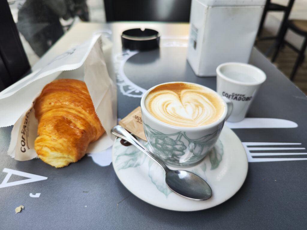 Desayuno del ArtDecò Rooms Turin