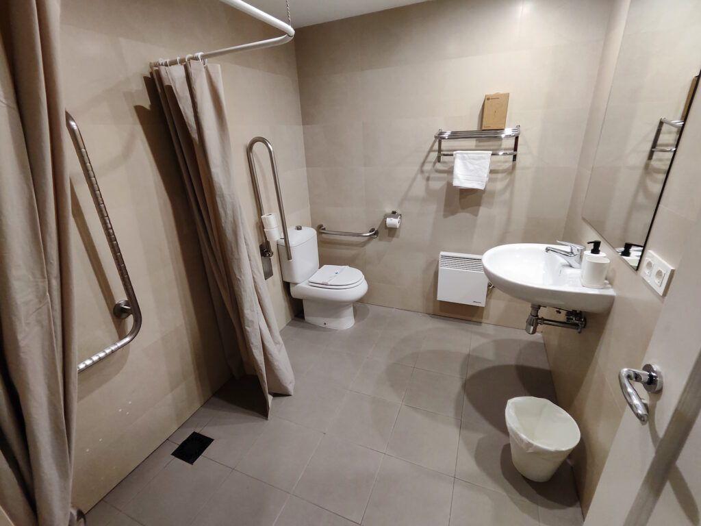 Baño del AZ The Orus Factory Hotel