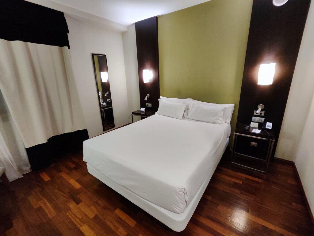 Habitación en el hotel NH Sport