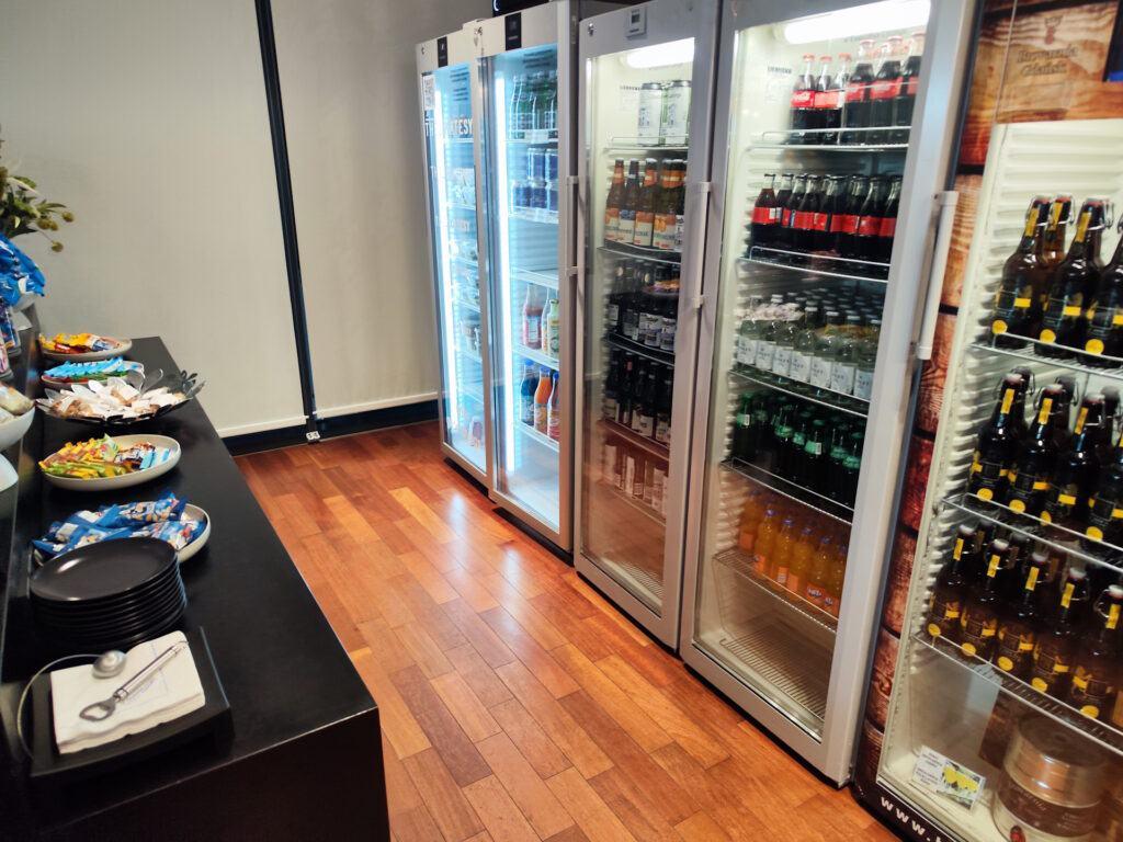 Bebidas y snacks