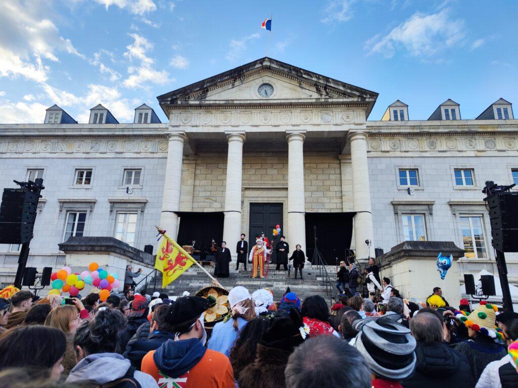 Juicio a Sent Pançard en el Carnaval Biarnés en Pau