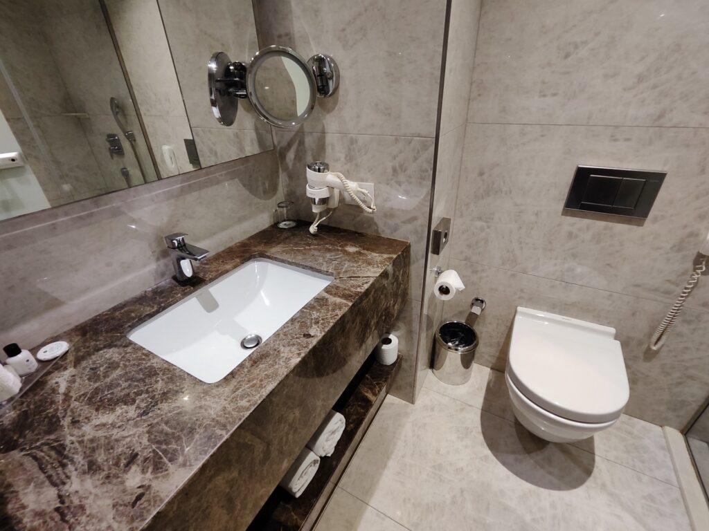 Baño del Wish More Hotel Istanbul