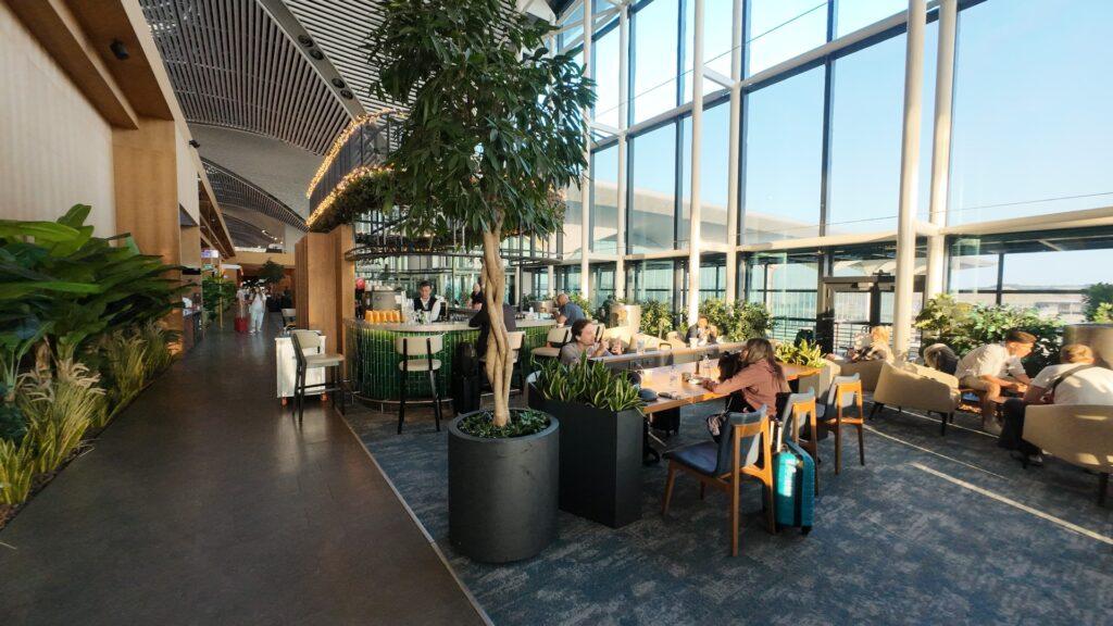 Bar en el iGA Lounge de IST