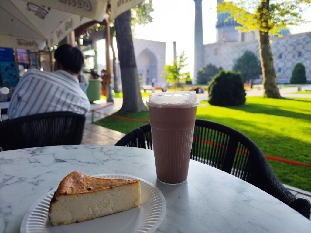 Merienda en el Registán
