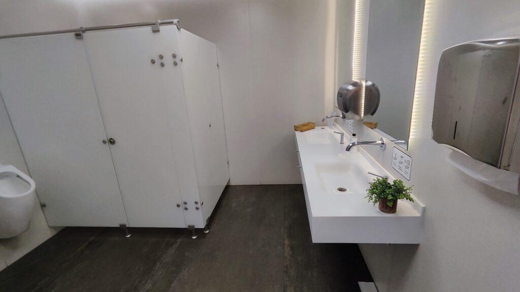Baño de Sala VIP Tramuntana