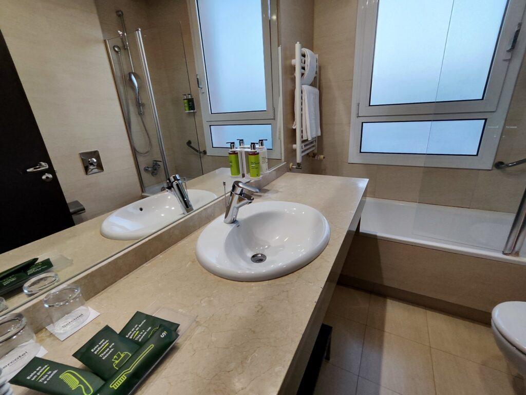Baño del Sercotel Sant Boi