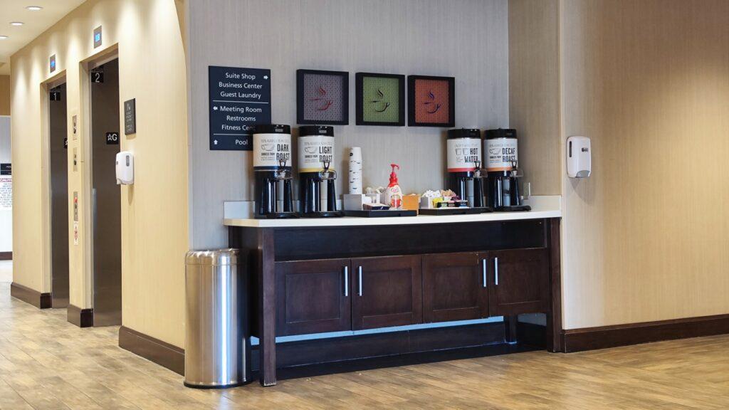 Café de cortesía en Hampton Inn by Hilton Ottawa Airport