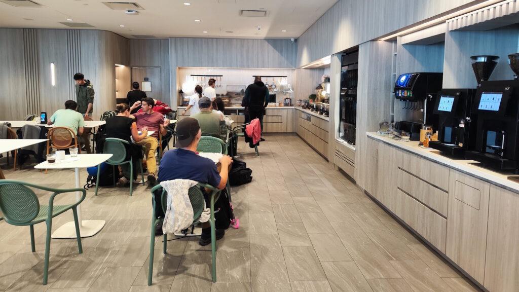 Plaza Premium Lounge — YYZ