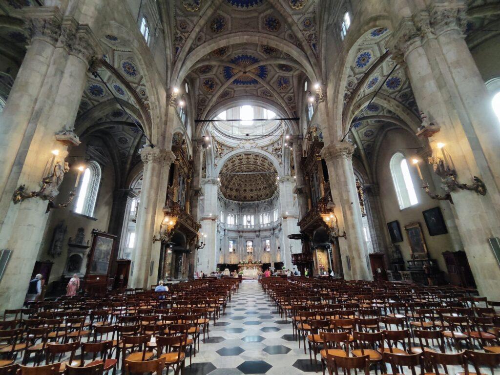 Interior de la cattedrale di Santa Maria Assunta